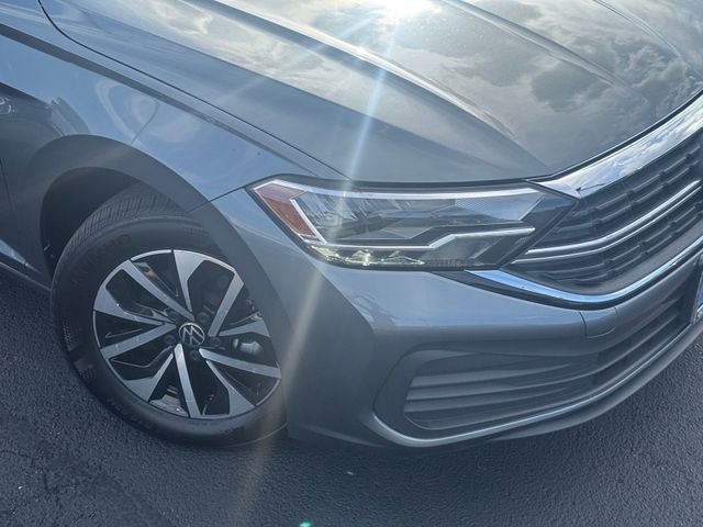 2022 Volkswagen Jetta — rear three-quarter view